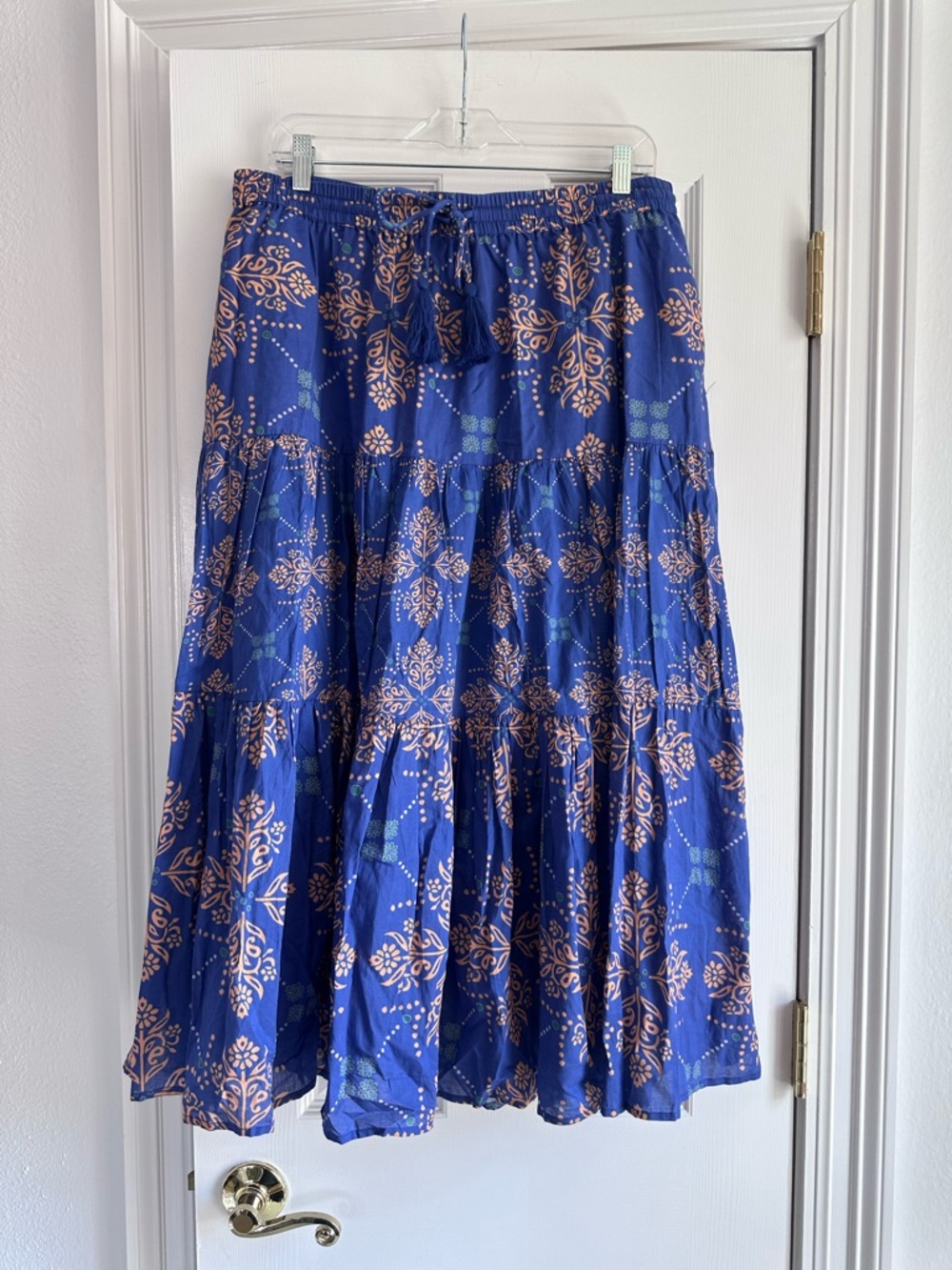 Philosophy Republic Clothing Blue patterned tie maxi skirt Size Large